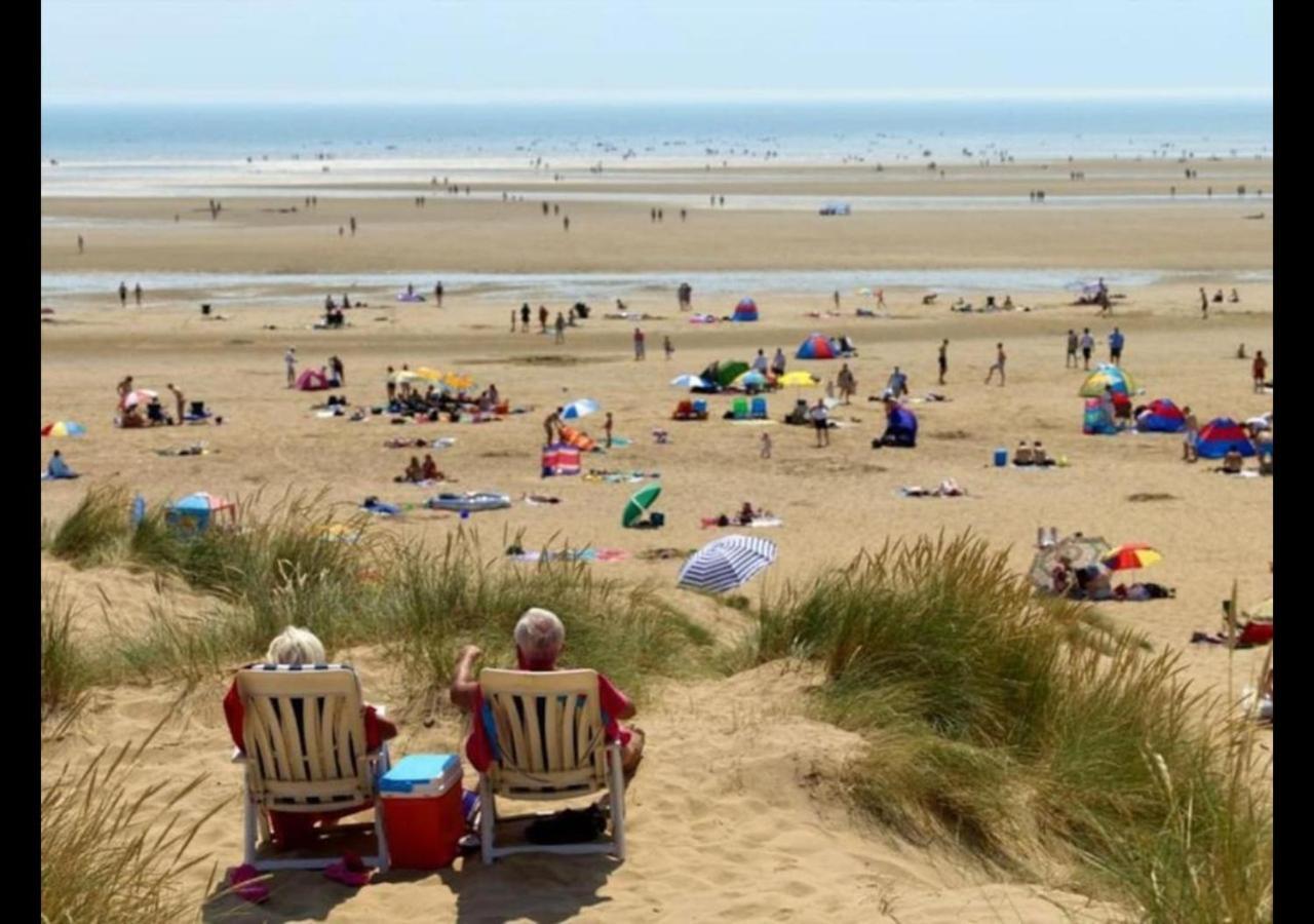 Sbl70 - Camber Sands Holiday Park - Sleeps 8 - Close Swimming Pools And Facilities - Private Parking Exterior photo